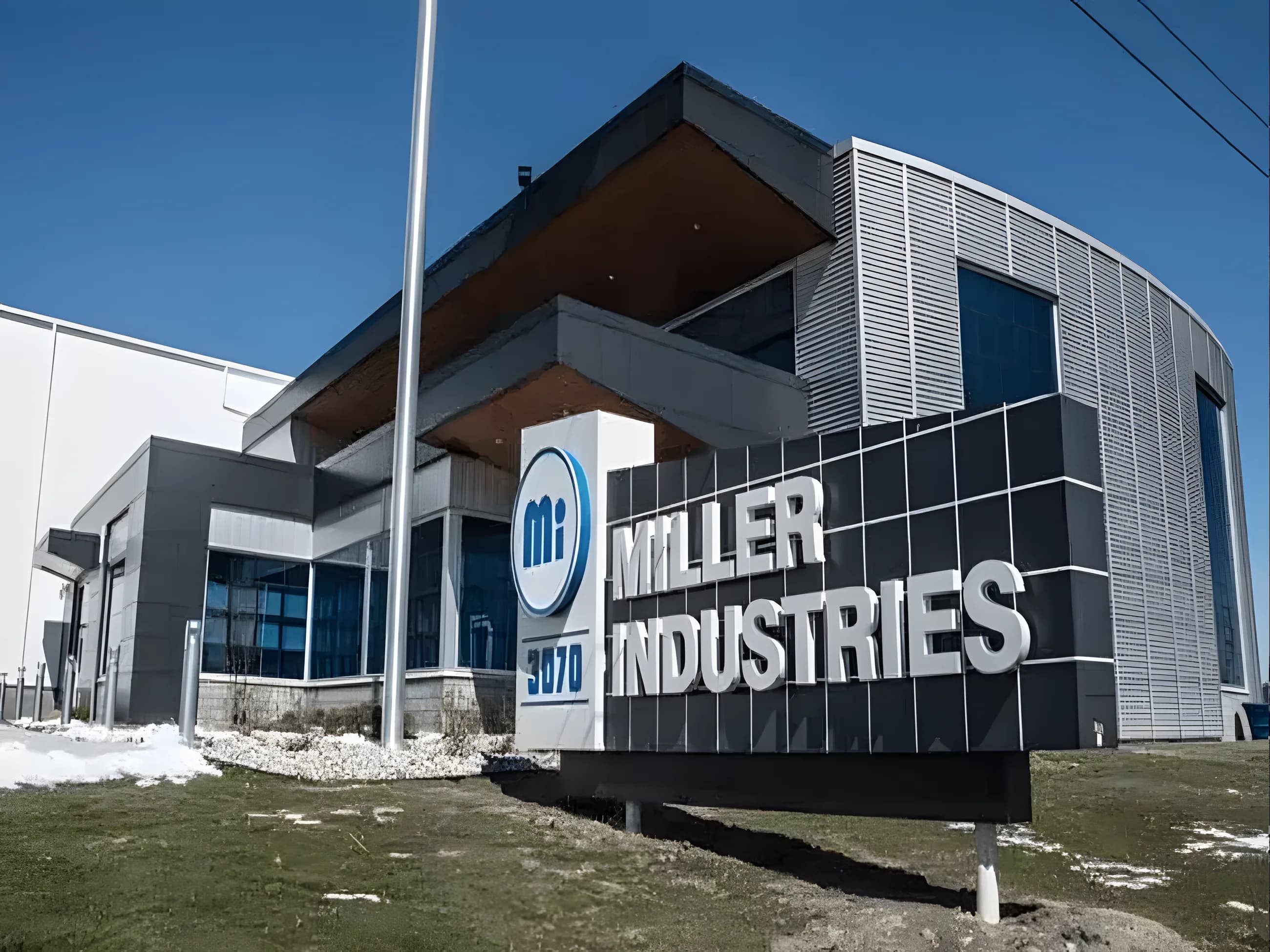Miller Industries commercial glass project